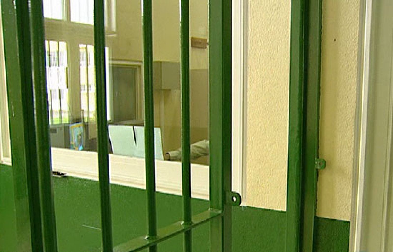 Una tradición de la Semana Santa es el indulto de presos a propuestas de las Hermandades | Ver