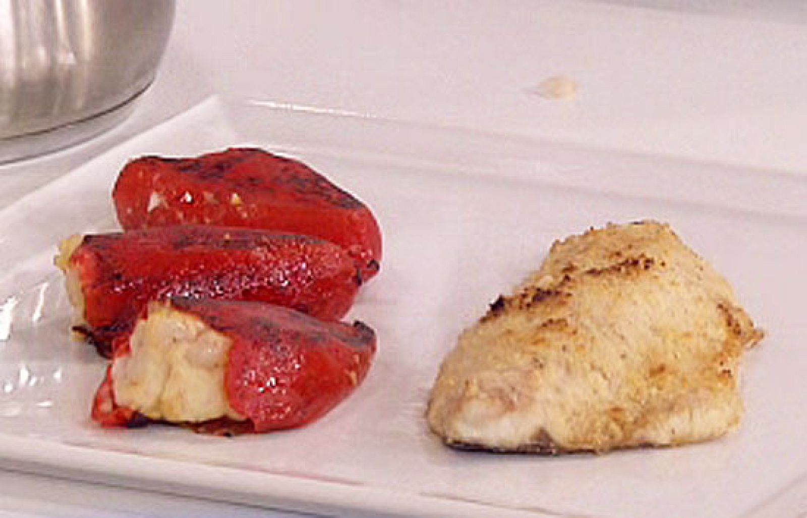 Saber cocinar - Lubina al horno con salsa verde - RTVE Cocina | Ver