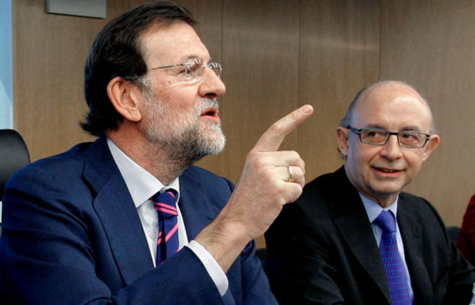 La oposición critica el documento que presentó el Gobierno para el pacto anticrisis | Ver