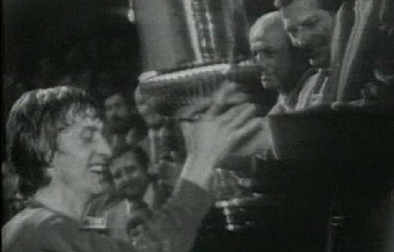 Johan Cruyff lo ha sido todo para el Barcelona, uno de sus grandes jugadores, entrenador del mítico 'Dream Team' y ahora, presidente de honor del club.