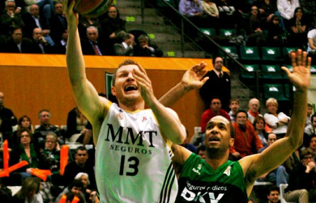 Baloncesto en RTVE - El Madrid sufre para ganar