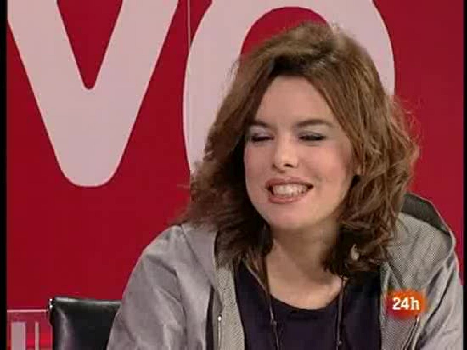 Noche 24 - La noche en 24 horas entrevista a Soraya Sáenz de Santamaría - La noche en 24h | Ver