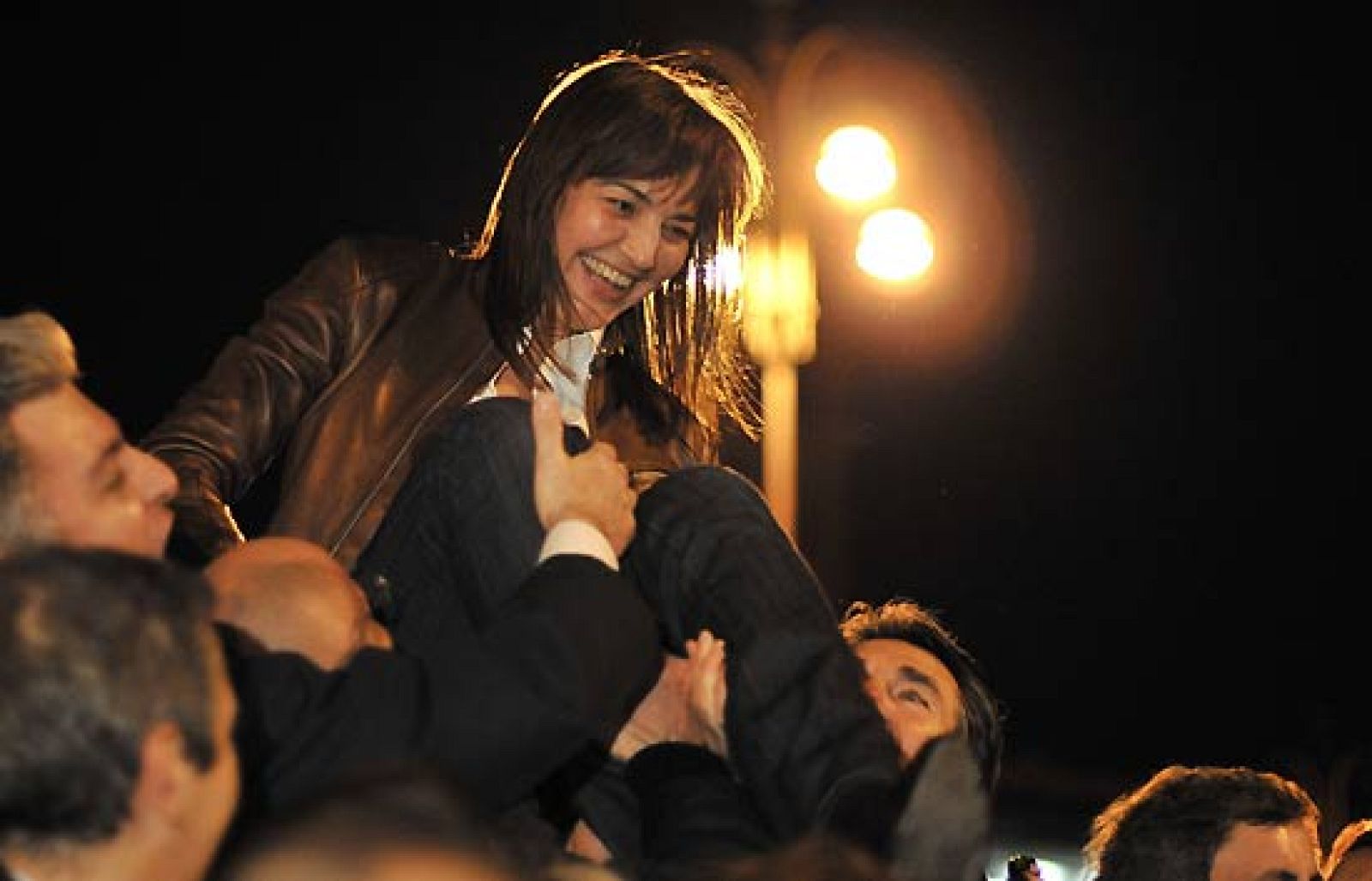 La derecha se refuerza en las elecciones regionales de Italia | Ver