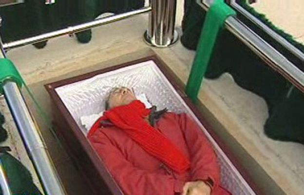 España Directo - Un alcalde en el ataúd