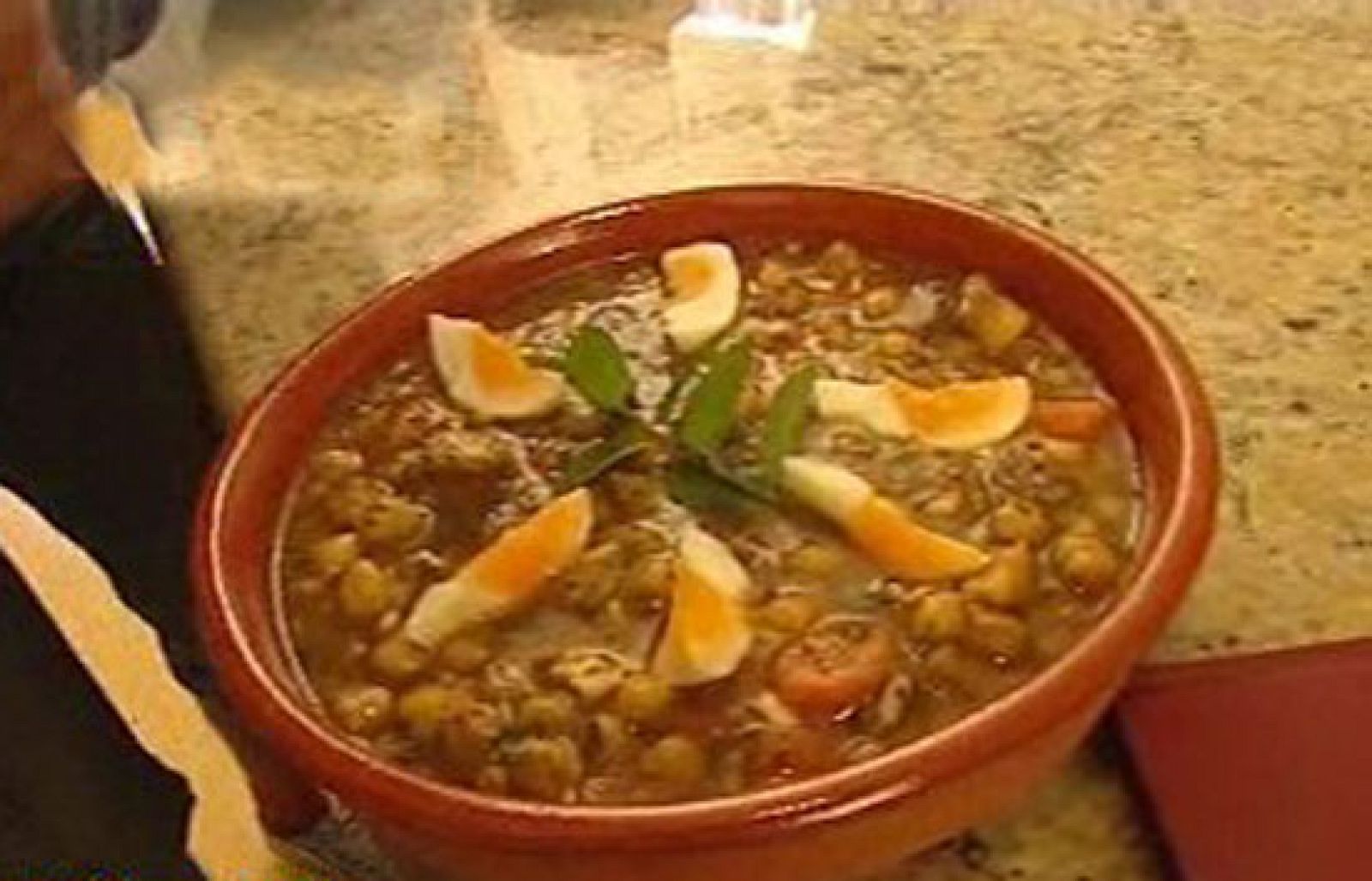 España Directo - Potaje de vigilia, con Chema - RTVE Cocina | Ver