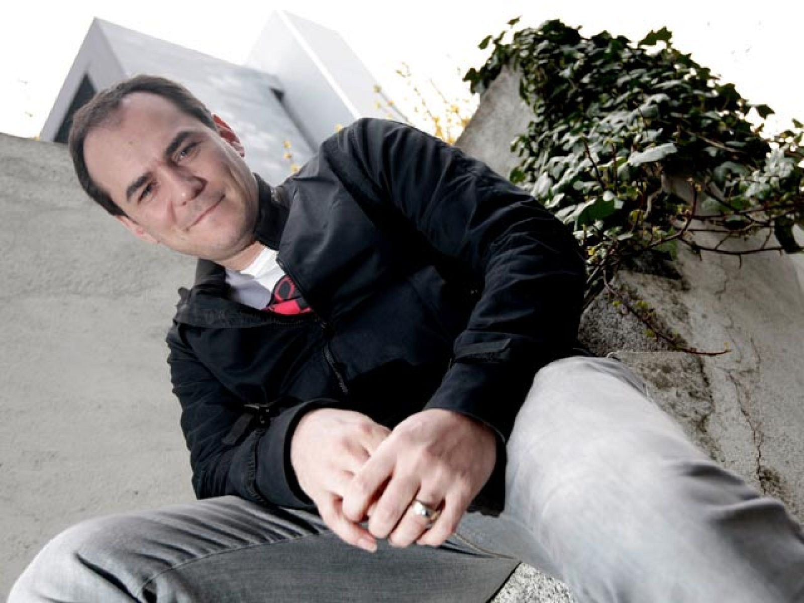 Ismael Serrano presenta nuevo trabajo, "Acuérdate de vivir" | Ver