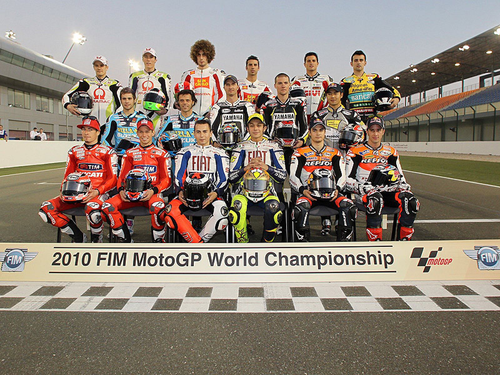 Conoce uno a uno a los 17 pilotos que integran la parrilla de MotoGP.