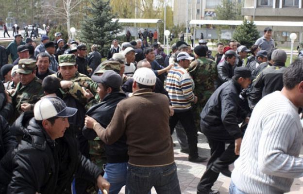  - Estado de alerta en Kirguizistán