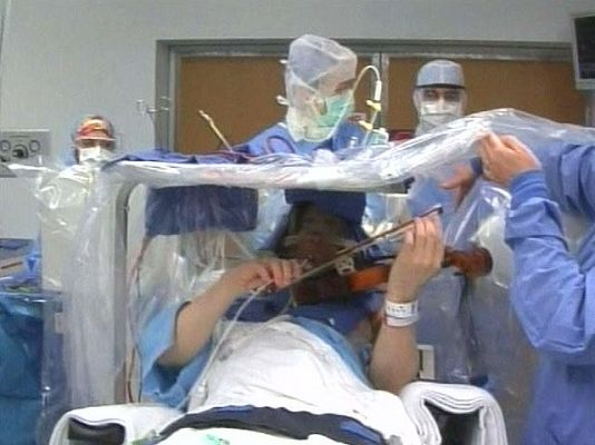 Ciencia y tecnología en Rtve.es - Un violinista en el quirófano