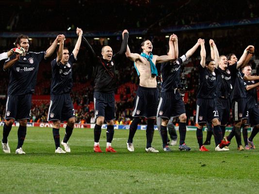 Champions League - El Bayern bombardea Old Trafford