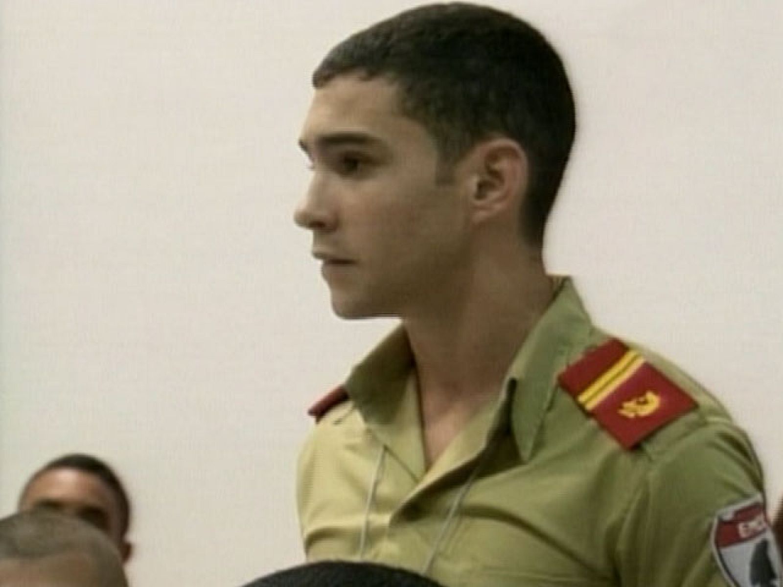 El niño balsero, Elian González, es ahora un firme defensor del castrismo | Ver