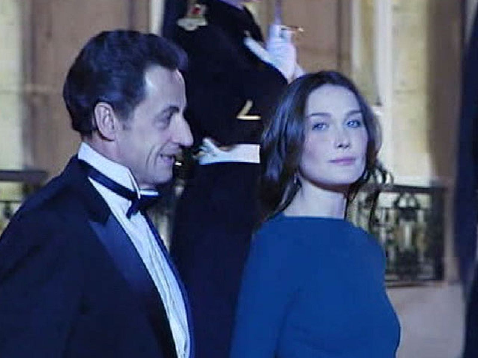 Investigan si hay un complot contra la pareja Sarkozy-Bruni | Ver