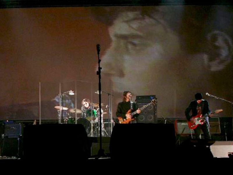 Homenaje a Antonio Vega