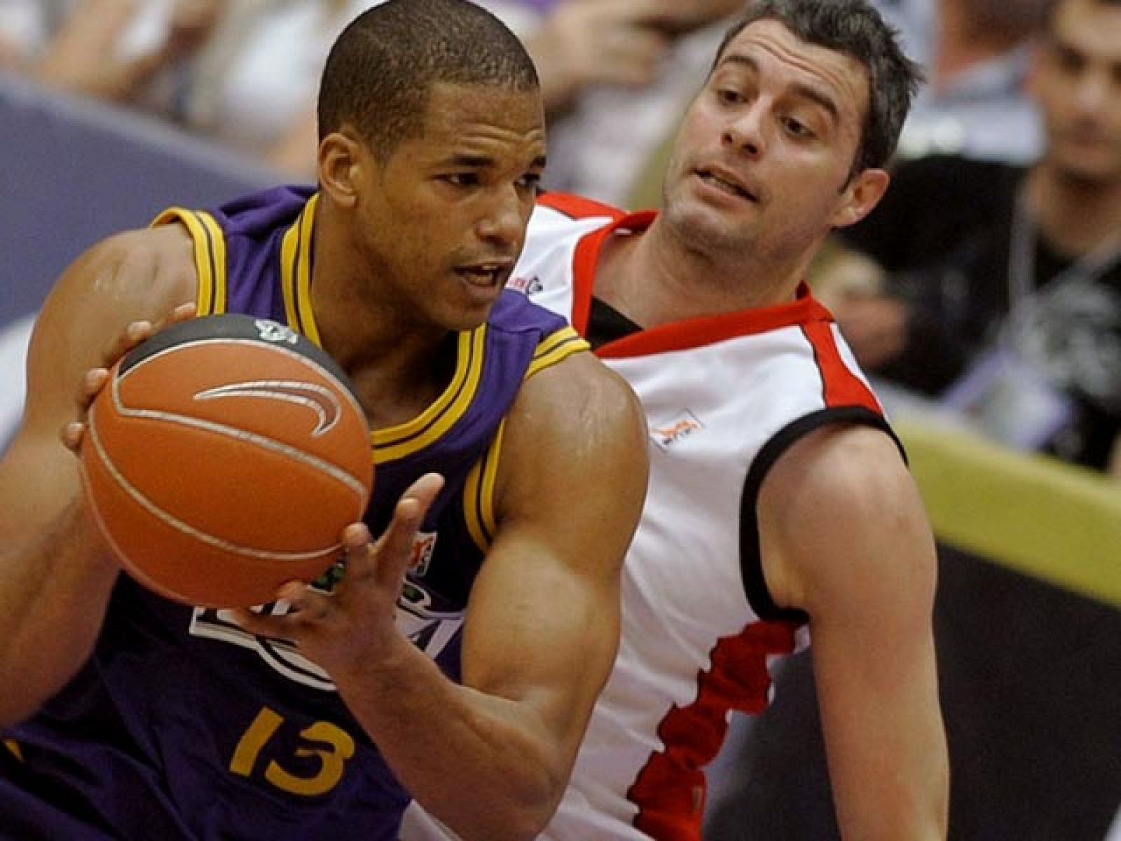 BR Valladolid 68-74 Suzuki Manresa - Baloncesto en RTVE | Ver