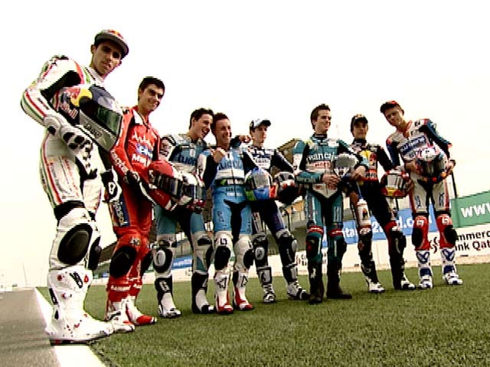 De los 26 pilotos de 125cc, 8 son españoles. Entre ellos, hay tres favoritos: Pol Espargaró, Marc Márquez y Nico Terol.