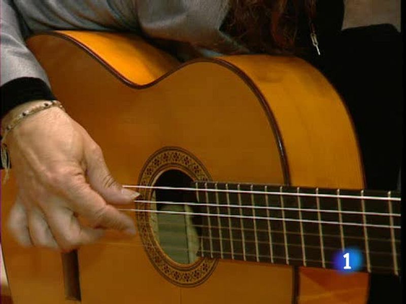 Tomatito, uno de los grandes guitarristas flamencos, se ha vuelto clásico en su último trabajo: "Sonanta suite"