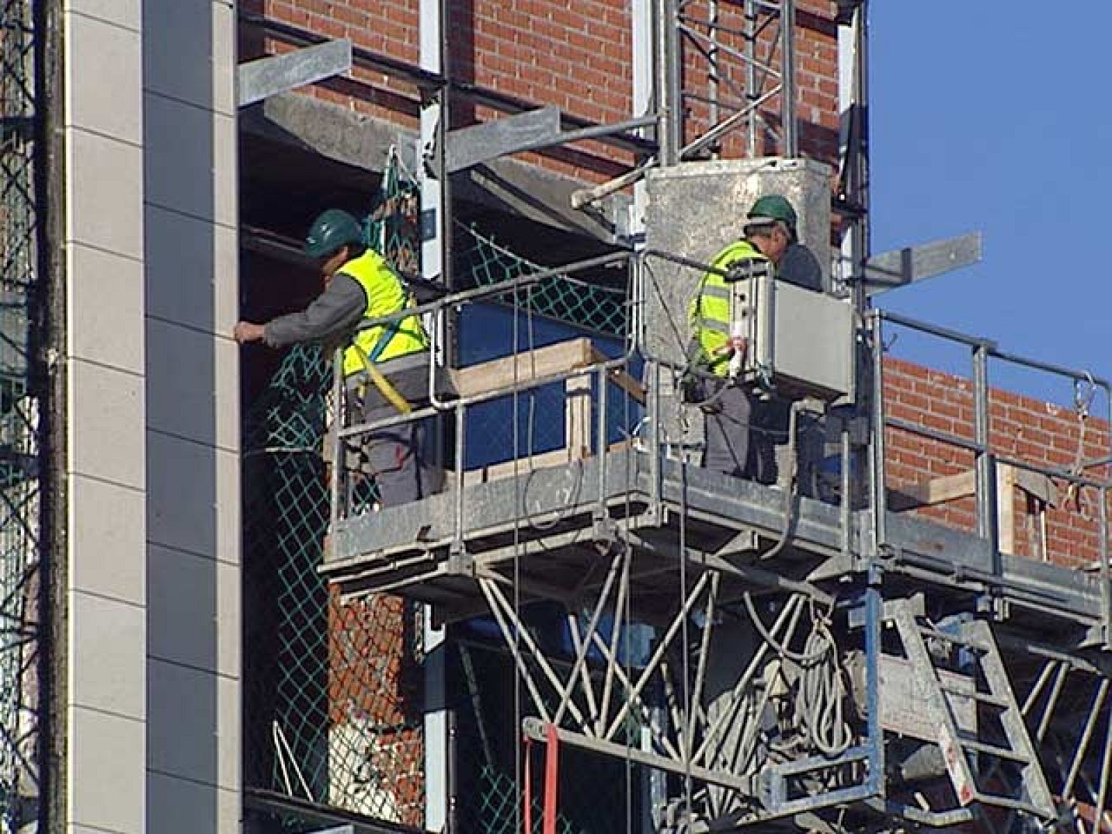 Telediario 2 en cuatro minutos - 12/04/10 | Ver