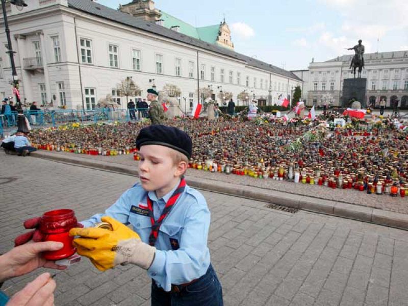Polonia sigue conmocionada por la muerte de su presidente | Ver
