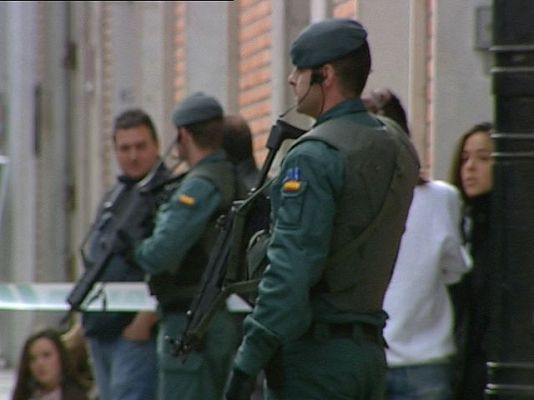 Telediario 1 - Telediario en 4' - 14/04/10