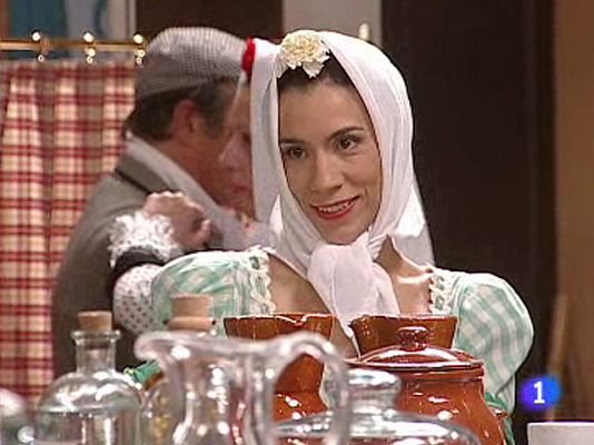 Amar en tiempos revueltos - Manolita, la más chulapa