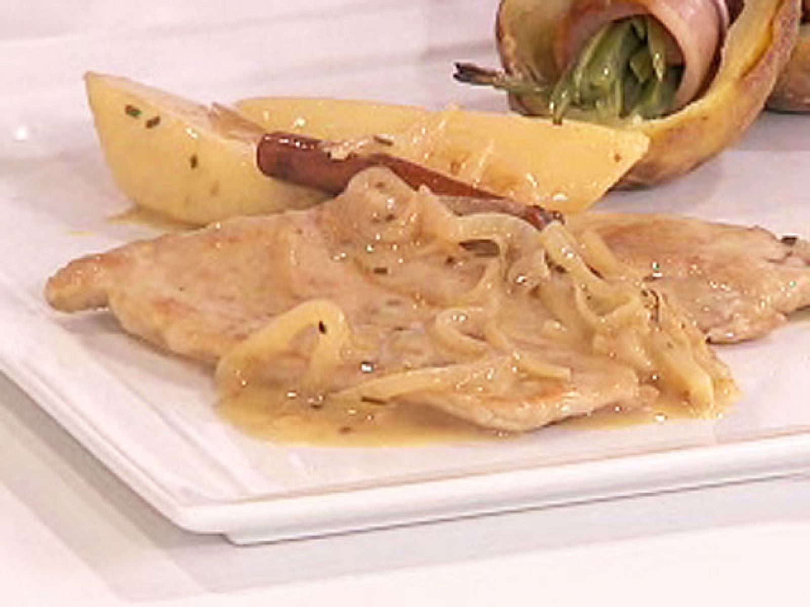 Saber cocinar - Escalopes de cerdo con cava y verduras a la catalana - RTVE Cocina | Ver