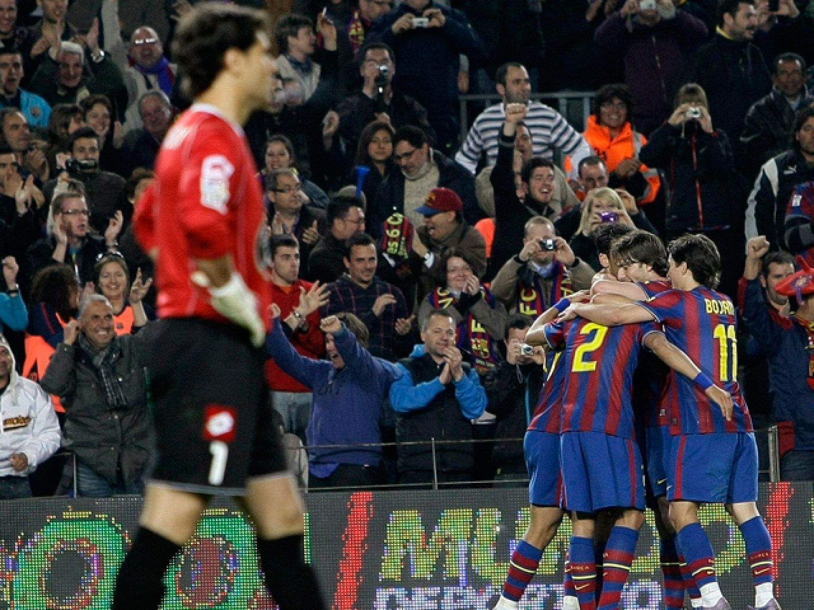 Vendaval de fútbol en el Camp Nou | Ver