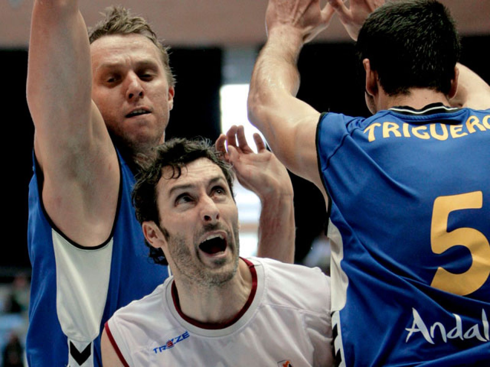 Xacobeo 78-91 Cajasol - Baloncesto en RTVE | Ver