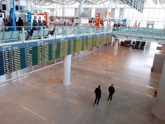  - Restricciones en el tráfico aéreo