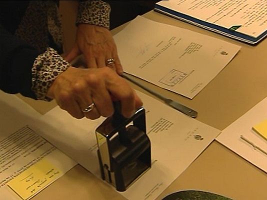  - Bárcenas renuncia como senador