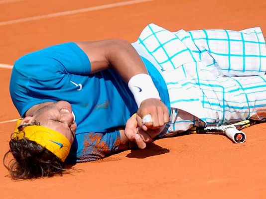  - Nadal gana y rompe a llorar