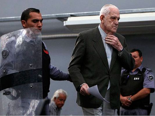  - Cárcel para el último dictador