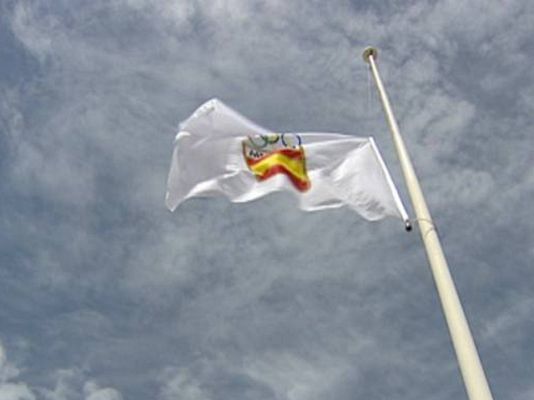  - Bandera a media asta en el deporte