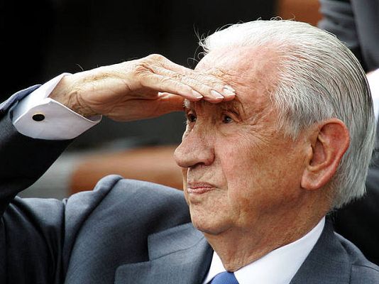 Telediario 1 - Telediario en 4' - 22/04/10