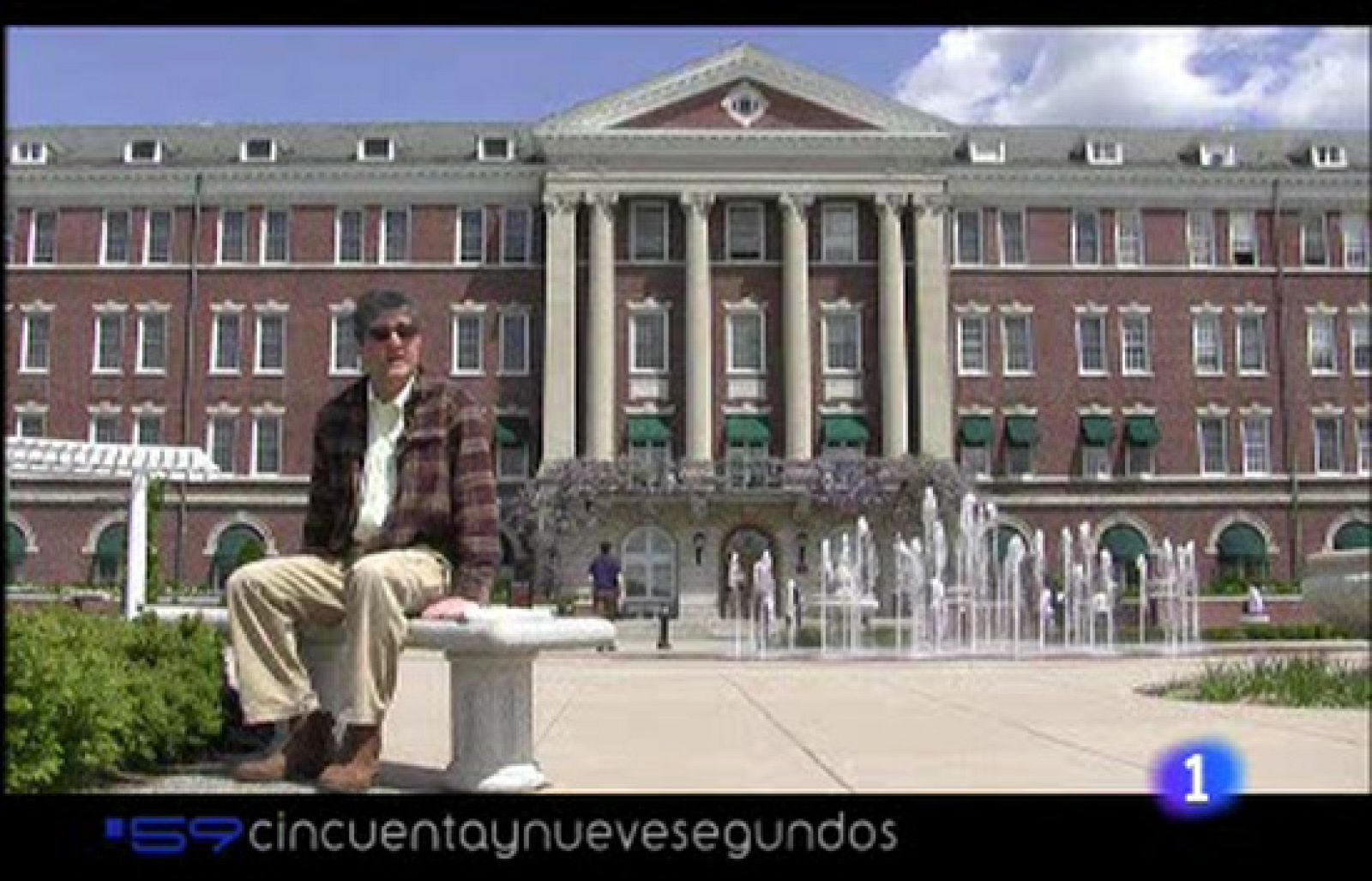 Fesser analiza en "A cien millas de Manhattan" cómo se ve desde Estados Unidos a la Iglesia católica