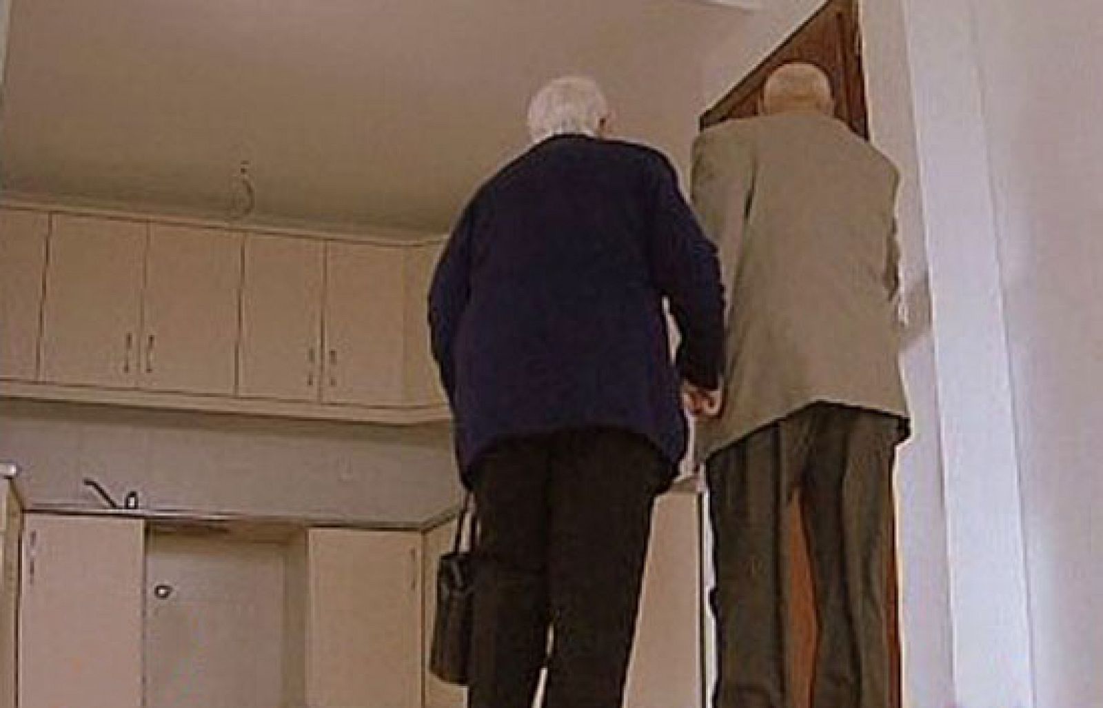 España Directo - 90 euros el piso | Ver