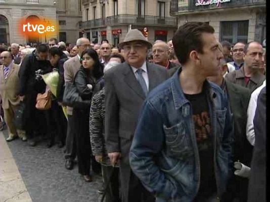  - Cientos de personas despiden a Samaranch