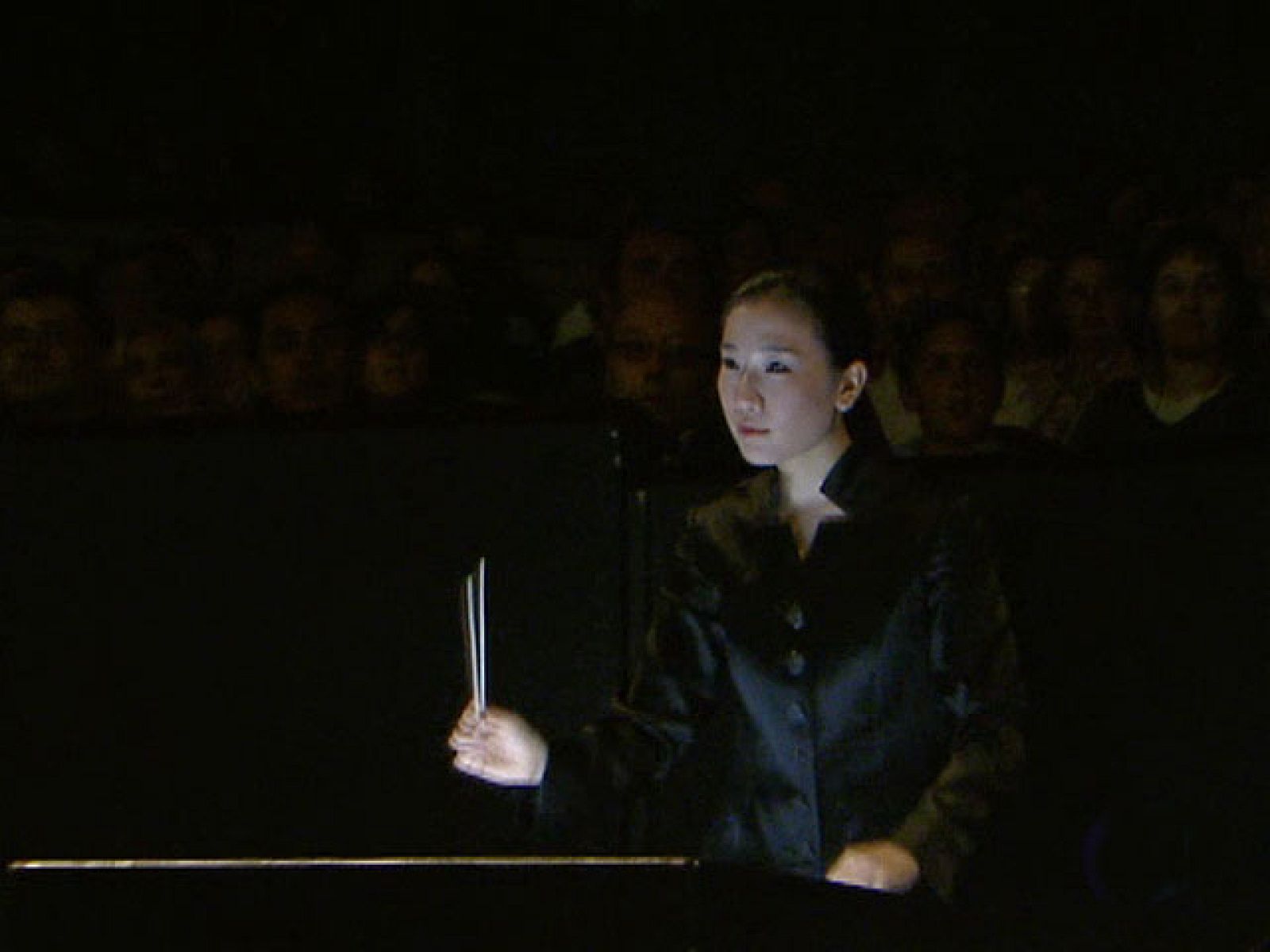 Eun Sun Kim es la primera mujer que dirige una ópera en el Teatro Real de Madrid | Ver