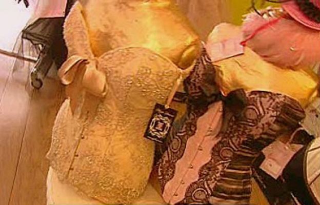 España Directo - Ceñidas y a la moda