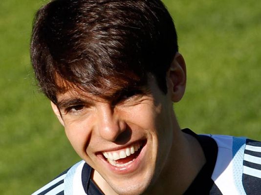  - Kaká vuelve a sonreír