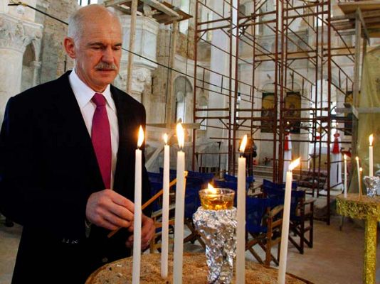  - Grecia pide ayuda financiera