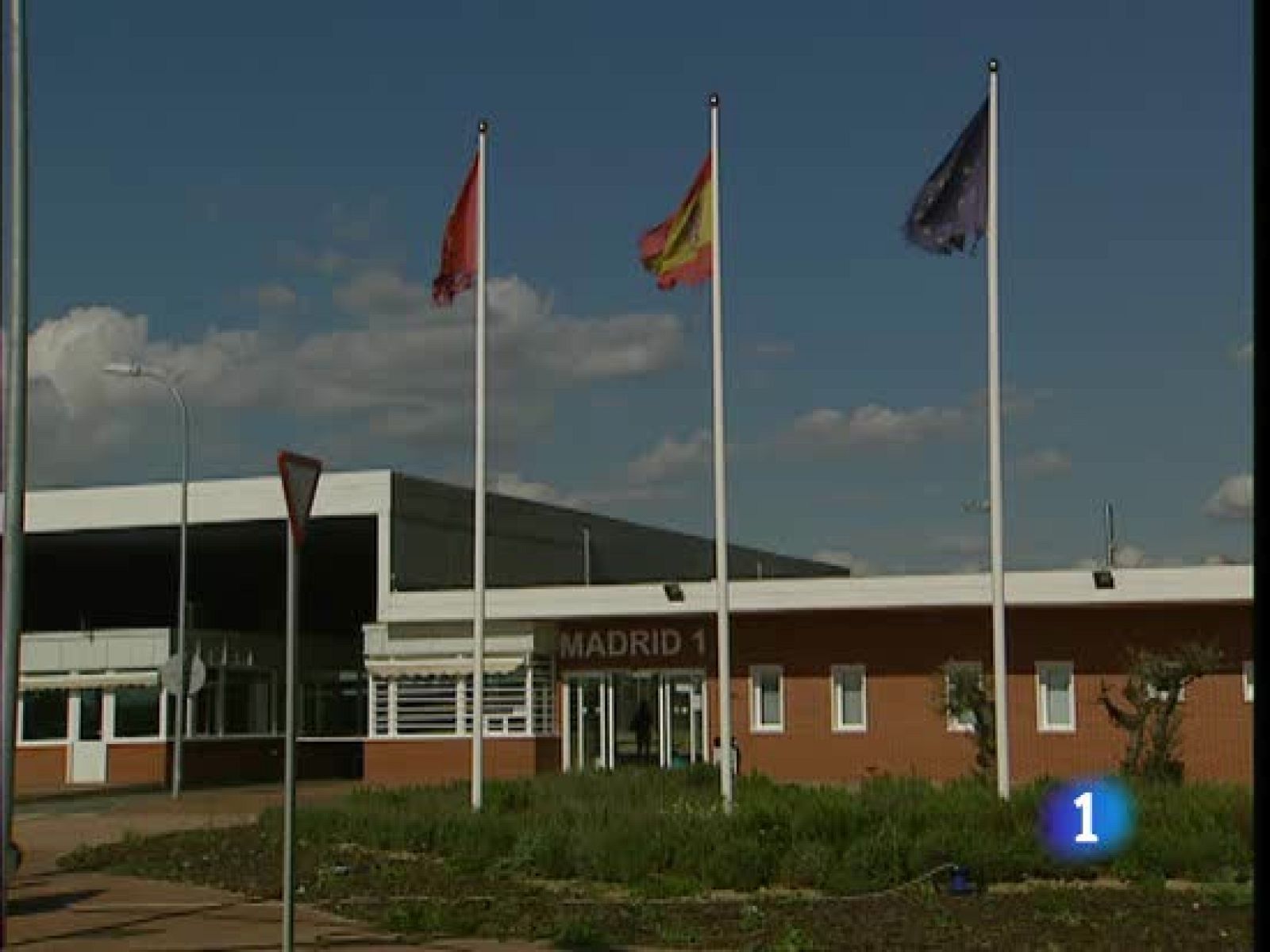 El ministerio del Interior cesa a la cúpula directiva de la cárcel de mujeres de Alcalá Meco | Ver