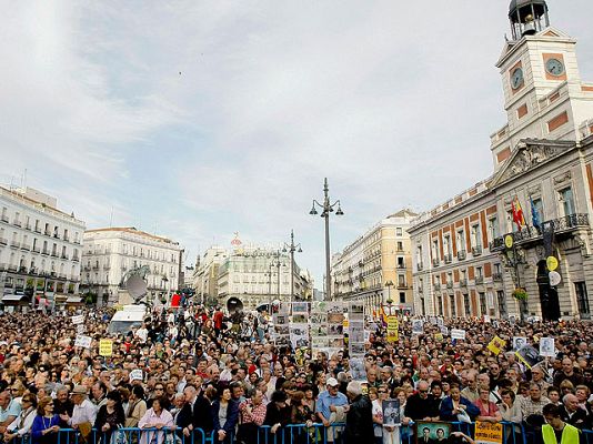 Telediario 1 - Telediario en 4' - 24/04/10