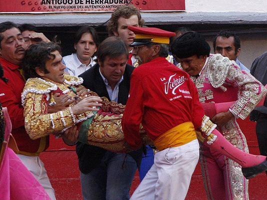  - Gravísima cogida de José Tomás