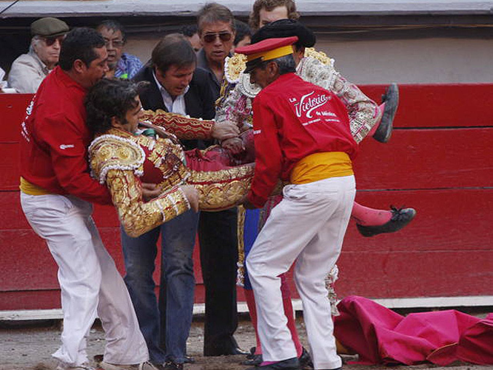 Telediario en cuatro minutos (26/04/2010)