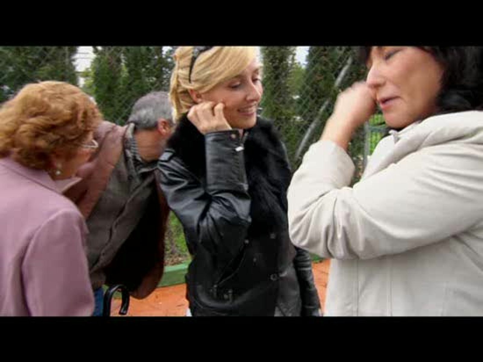 Volver con... - Los Guillén Cuervo se reencuentran con los amigos de la infancia - Volver con... | Ver