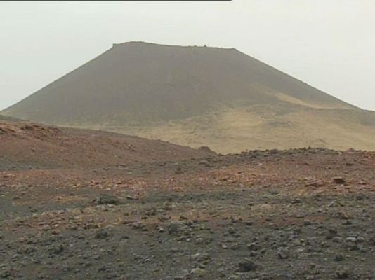  - El volcán sigue dando problemas