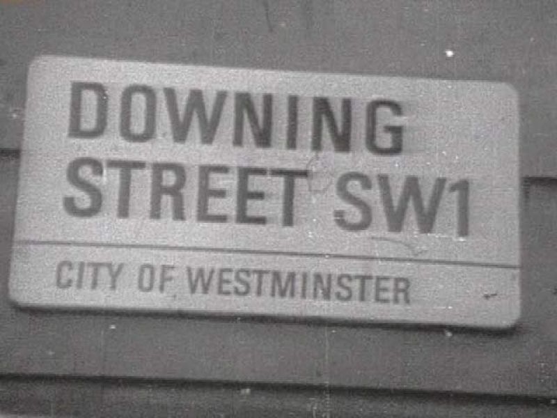 Las elecciones de 1974 son el precedente más cercano de un resultado incierto en los comicios británicos. Entonces, el laborista Wilson y el conservador Heath casi empataron a apoyos.
