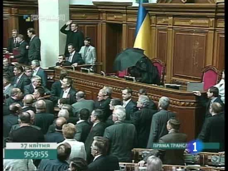 Firmado un acuerdo entre Ucrania y Rusia que permite a esta que su flota permanezca en el mar Negro 25 años más de lo previsto | Ver
