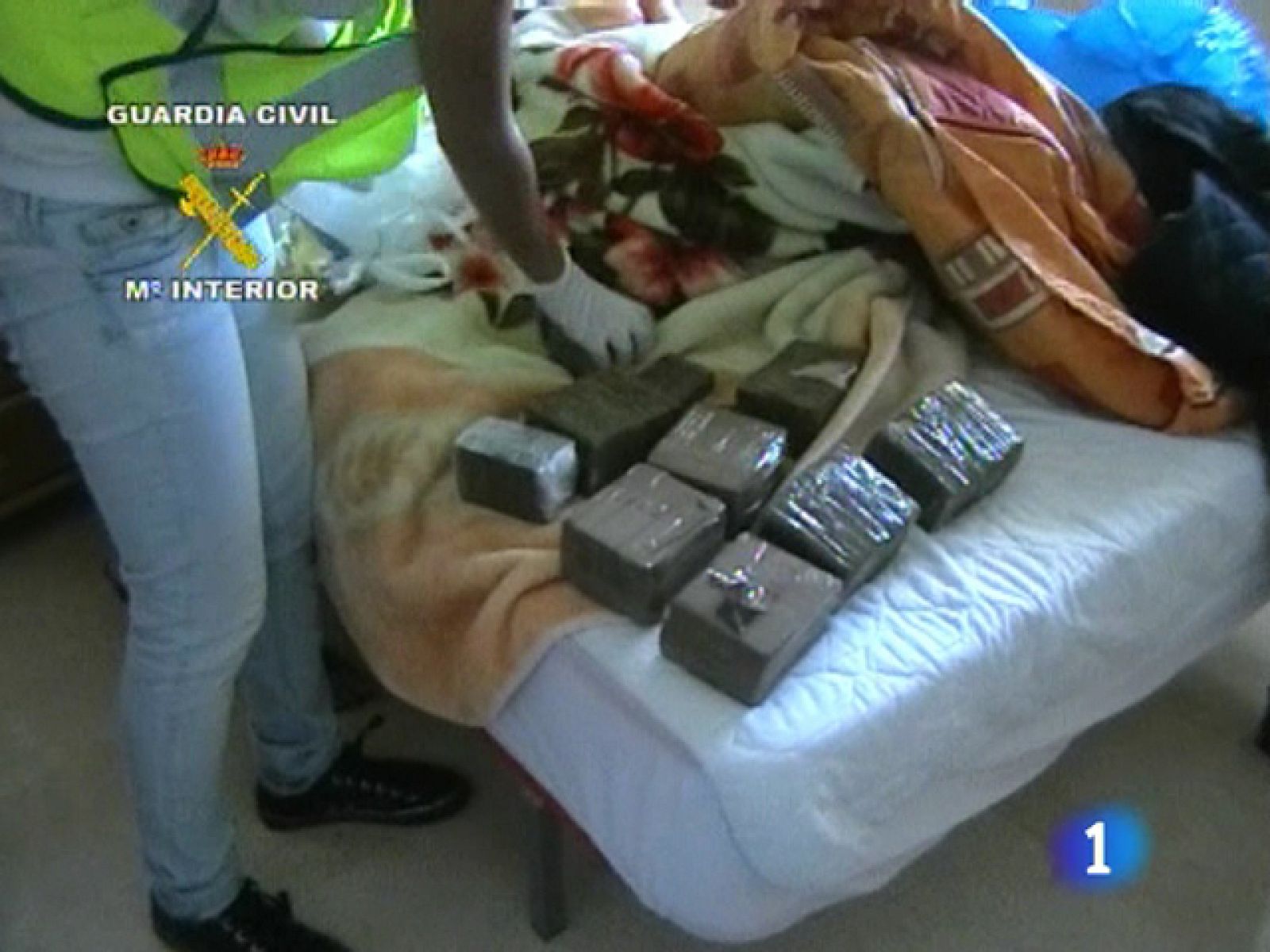 El año pasado la Guardia Civil detuvo a más de diez mil personas por tráfico de drogas | Ver