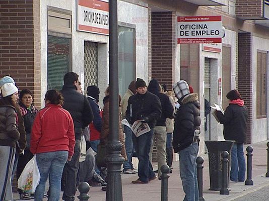 La 2 Noticias - El paro en España supera el 20%